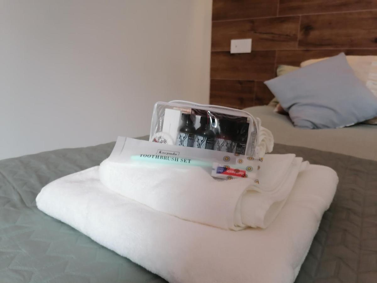 Terra Apartment - Ski In & Ski Out - Cerviniaholidays-Com Breuil-Cervinia Buitenkant foto